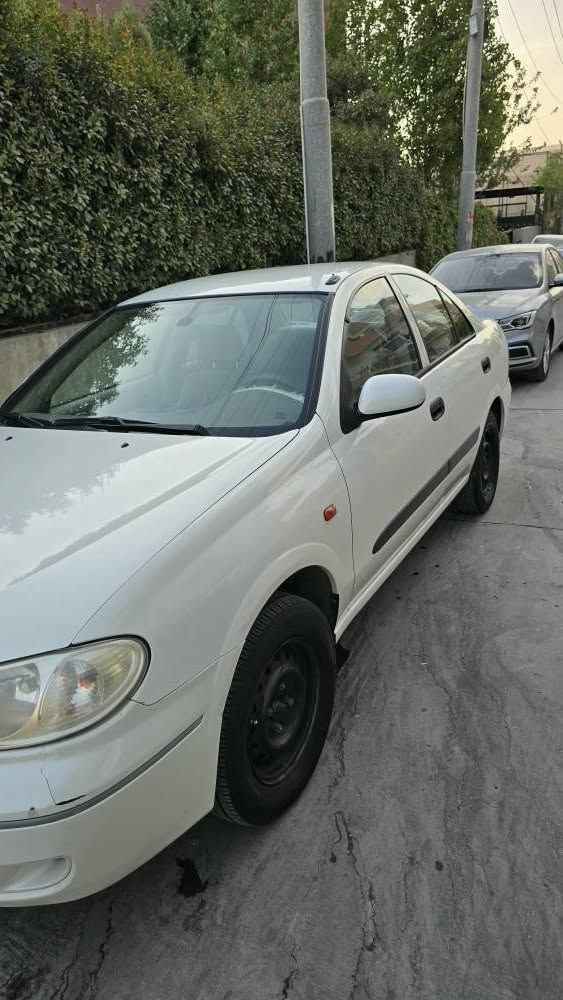 نيسان صني 2009 (ياباني) للبيع
​المواصفات:
​المحرك: 1.6 (المرغوب).
​اللون: أبيض ملكي.
​الداخلية: كشنات ودشبول "بيجي" (أصفر).
​المسافة المقطوعة: 278,000 كم.
​حالة البدن (البودي): صبغ نص باب ونص جاملغ جهة الصدر (الراكب)، وبدون أي ضربة داخلية (بشرط ما داخلة).
​السنوية: منتهية.
​ملاحظات إضافية:
السيارة نظيفة جداً وجاهزة ومنقوصها أي شي، بشرط الفحص (نموذج بالنظافة).
​السعر: 90 ورقة (9,000$) وبيها مجال للشراي.
​العنوان: السليمانية.
​للتواصل والاستفسار:
​***********
​*********** السليمانية, العراق
