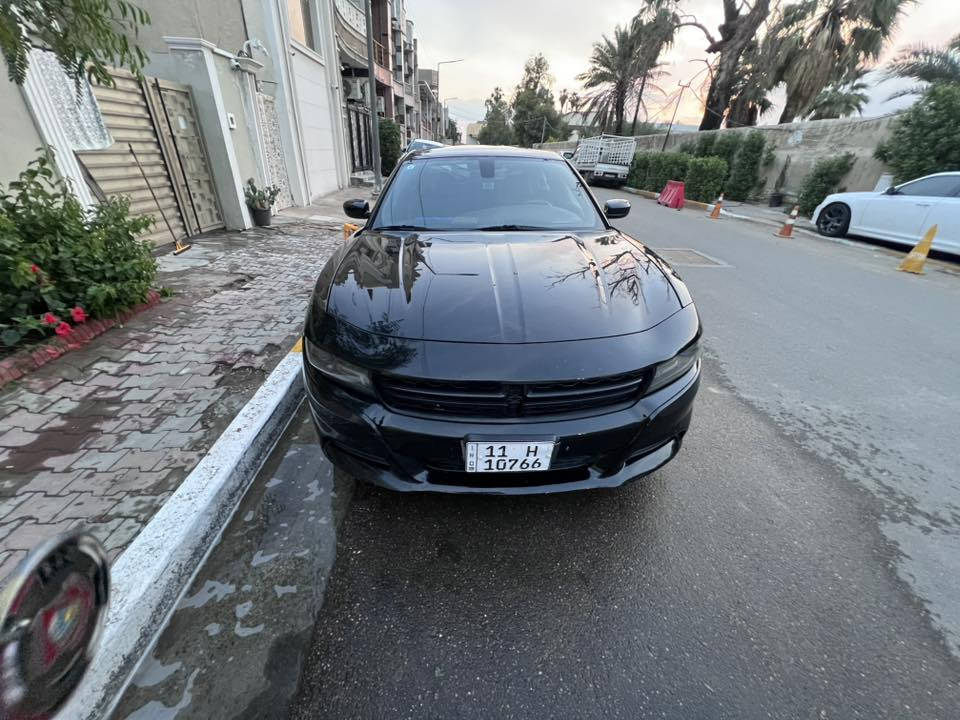 هذه حادثهه وبيهه قطع صبغ بدون حادث  بدون ايرباك. SXT 18.  عنوان بغداد  الاعظميه. نقص شي واحد بس صدر خلفي تعبان ***********
