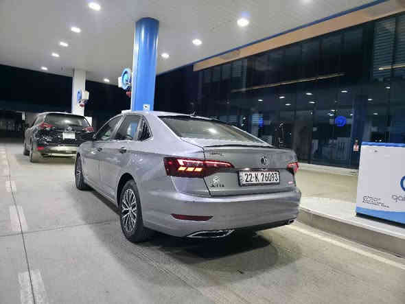 جێیتای ٢٠٢١ مواسەفات S
مەکینە ١٤تۆربۆ 
٣پارچەو بستێکی بۆیاغە 
بەناو خۆمەوەیە هیچ نوقسانیەکی نیە
3VWC57BU3MM008455
***********
١٢٥$ رانية
