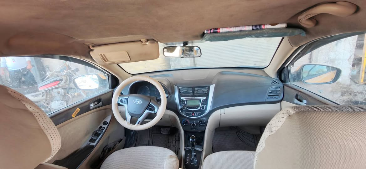 اكسنت موديل13 مكينه وكير وحداديه وتخم تاير رقم بغداد مصفره هيئه وغرامات صبغه جديدة امبدل بيها باب خلفي فقط (السعر82وبيها مجال حك الجيه) العنوان الديوانية (***********
