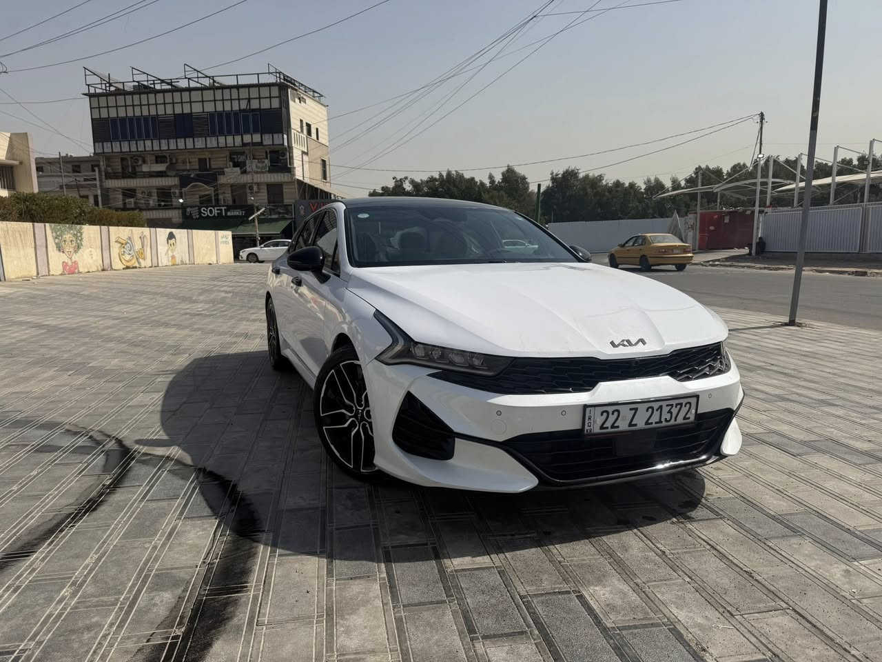 بسم الله الرحمن الرحيم
K5-gt-2500turbo 🧿
موديل 2023
بنوراما 
شفتات ستيرن 
تحكم ستيرن جهتين 
رادر امامي خلفي جانبي 
كامره 
حساس خلفي 
كوشن هيتر 
تحديد مسار 
نظام قياده ذاتيه 
كروز سرعه 
شاشة اعطال 
كاربلاي 
هند بريك بصمه 
Auto hold
تشغيل عن بعد 
لايت 4 عدسات 
ليد نهاري 
شحن لاسلكي 
نظام عادي نظام sport ونظام sport+
تبريد قطعتين 
اضواء لمس 
ترحيب اناره 
بصمة باب 
وياله 19 رياضيه 
تخم تاير جديد 
باتري جديد 
ارضيات شركة 
منفذ usb2
كشنات جلد مطعمه بالاحمر 
كشن كهرباء مانع تزحلق 
جنطه بصمه 
اوامر نطق 
اشاير بالمري 
اربع اكزوز بلادي 
شاشة تبريد داخل صاج 
داخل تيكل 
مقود حرف D
سيارة بدون صبغ فقط مكانين بيدي ار شرط حتى دعاميه الاماميه بدون صبغ صور الحادث منشوره من ضمن صور شرط بدون ايرباك 
سياره رقم اربيل 
سنويه بسمي 
سياره ماشيه 38 كيلو متر 
اي استفسار اتصل 
📞***********
