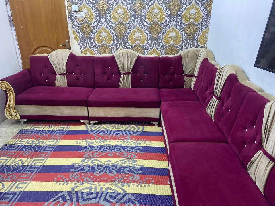 ديوان 11 مقعد نضيف بدون ضرر ب220
***********‬
