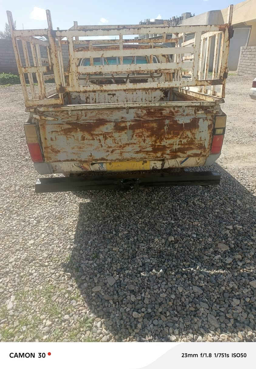 دبل قمارة موديل ٨٢ سيارة بلادية 
مكينة كير اكسن شرط.. نشاط فول 
صدرها تمام.. تايات انظاف باتري جديد 
سيارة جاهزة وايرمنية شغالة 
شرعي متوفي.. سنوية قديمة 
السعر ١٥ وبيها مجال بسيط 
***********
***********
