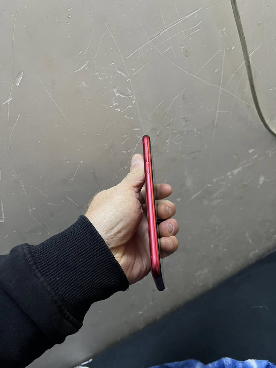 آيفون 11 العادي اللون احمر
ذاكره 128 بطاريه 70 (دبل سيم)
الجهاز شرط مامفتوح على وضع البلاد فقط بي هذا الفطر بلضهر موضح بلصور 
السعر (240) بي مجال مكان موصل مصارف ***********
