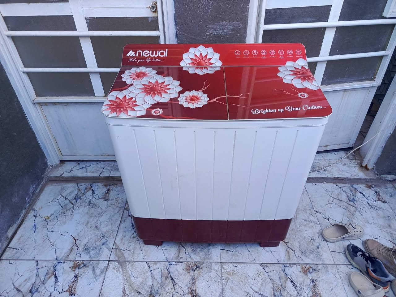 غسالة نوع ،، نوال ،، صناعة تركية حجم 20 كيلو نضيفه جدا غسل وتنشيف وتصريف عالفحص السعر 110 الف مكانها حلة نادر مقابل محطة العرفان *********** يوجد توصيل داخل الحلة فقط 10 الف
