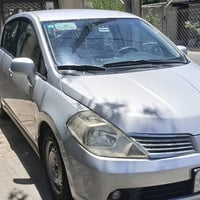 نيسان فيرسا 2008 للبيع بغداد الكرخ حي العامل 07718164117