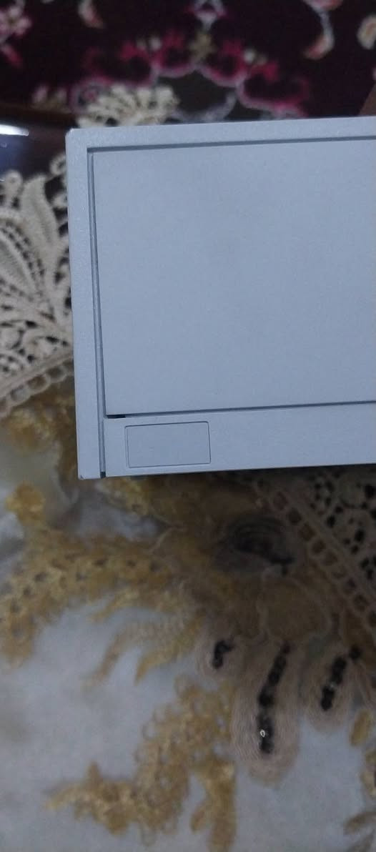 السلام. عليكم اكس بوكس  سيرس مستعمل نضيف درجة اولى s ٥١٢كيكا  أعلى فئة البلي يحتوي علة يدات ثنين يدة السيرس الشركة ويد كيم سير كير مغناطيسي وبطاريات ثنين و شاحنة للبطاريات وبي حسابات قوية كلش اول حساب يحتوي على حساب كراند محسنة وعادية  مهكرات وسيارات محذوفة ولفل عالي وحساب كود قوي شرط أسلحة تطوير وحساب بيس قوي 

السعر 570 وبي مجال 
للتواصل ***********
