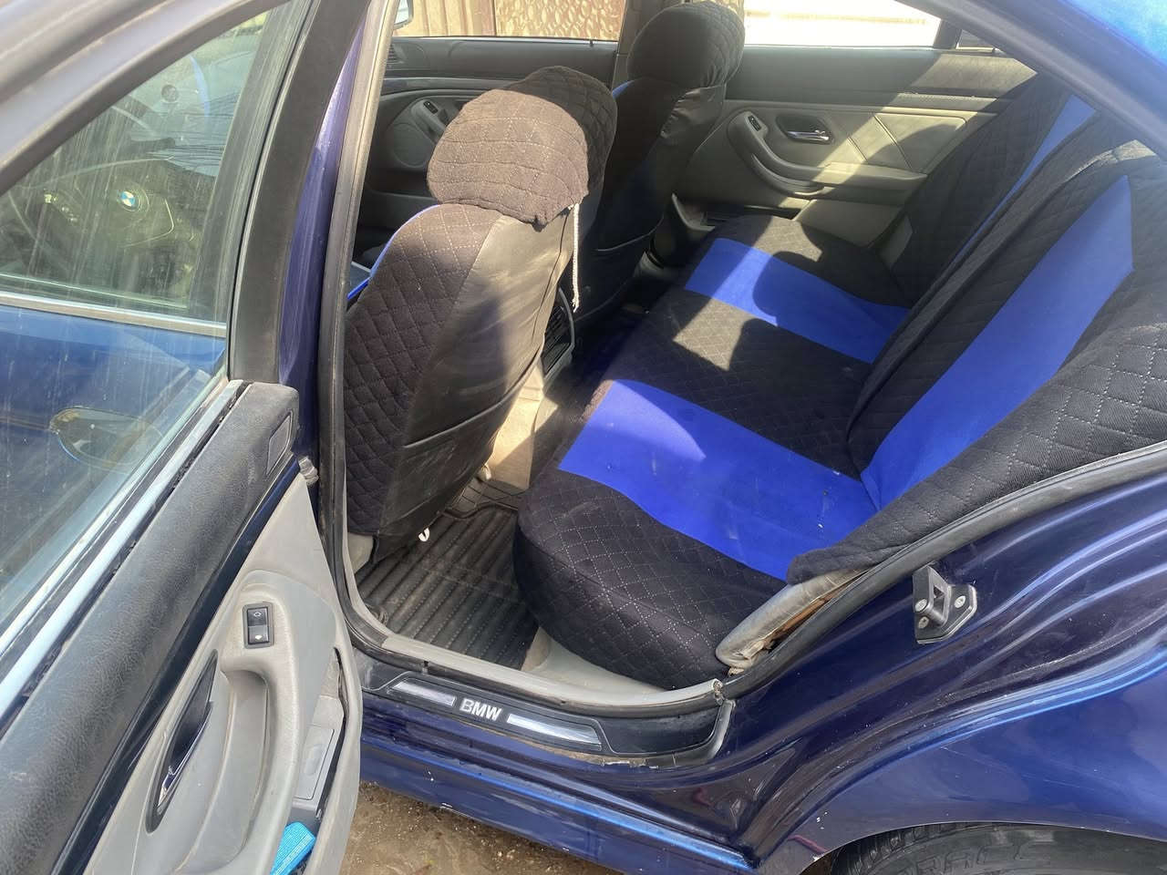 سلام عليكم بي ام صقر حجم 528 مديل 1996 سياره خير من الله نقص بيه صبغ وبكره مال جامه السايق ونقص غاز التبريد العنوان الامين الثانيه 62 سعر وبيه مجال ء***********
