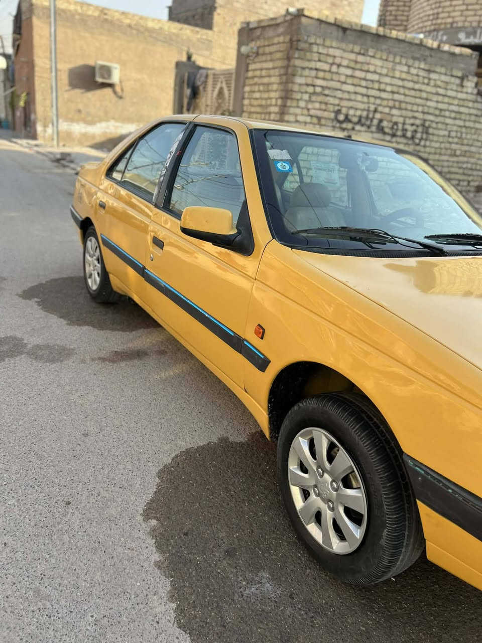 السلام عليكم بيجو أكد ٢٠١٤ مكفوله فقط كصت البنيد والدواير الخلفيه مكينه كير تبريد مكفول
مصفره 
عنواني بغداد العبيدي 
***********
