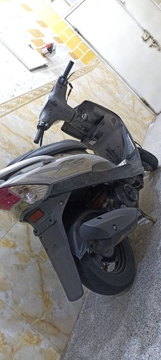 السلام عليكم ماكس عدلة دراجة حلوة ونضيفة نگرة سلف ترايك وين ماتريد مكينة بلاد بوشة بلاد شلعة ومعدل ختم واحد اشاير گلوبات كله شغالة الدراجة ماناقصهة شي سعرها 750 مكاني بصره


**إذا كنت صاحب هذا الإعلان وتريد حذفه لأي سبب، رجاءا أرسل رسالة إلى الدعم الفني**