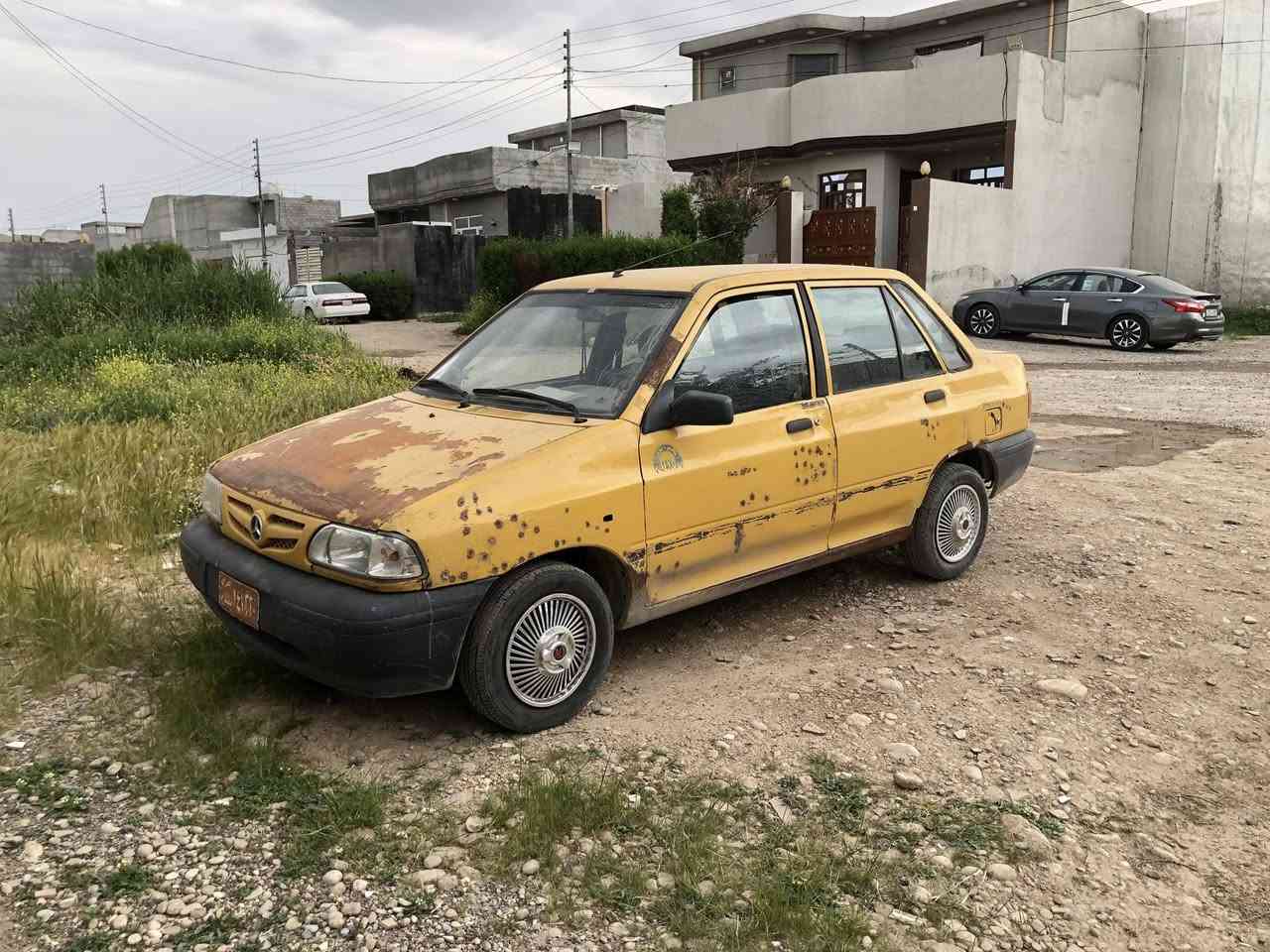 البيع موديل ١٢
تعمير جديد 
دواخل جديد
محرك جديد مابيه تبخير ابشرط 
رقم صدامي احمر 
شرط تحويل 
سيارةً بسه يحتاج صبغ 
مكان سياره ديالى خانقين سعر السيارة ١٤ ورقه بيه مجال 
سياره عليهه غرام ينزل من سعر 
سياره مابيه خياس 
***********
