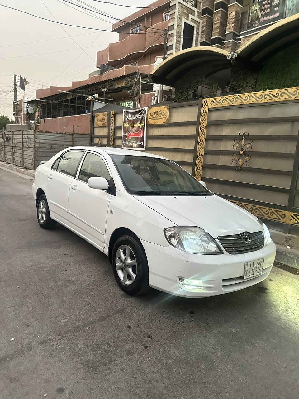 كورلا 2004 وارد خليجي محرك 1800 رقم بغداد مصبوغه حزام تبريد شغال مكينه كير جدد السياره نضيفه ومصروف عليها  عارضها 77$ وبيها مجال حك الجيه مكاني بغداد ***********
