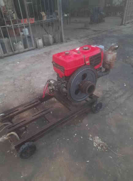 للبيع فيتنامي ٢٥ احصان   يشتغل سلف وهندر  تبريد راديتر  السعر مليون ٢٠٠ الف   العنوان حدود واسط بغداد قرب سيطره الج أثير  ***********  اسيا  ***********
