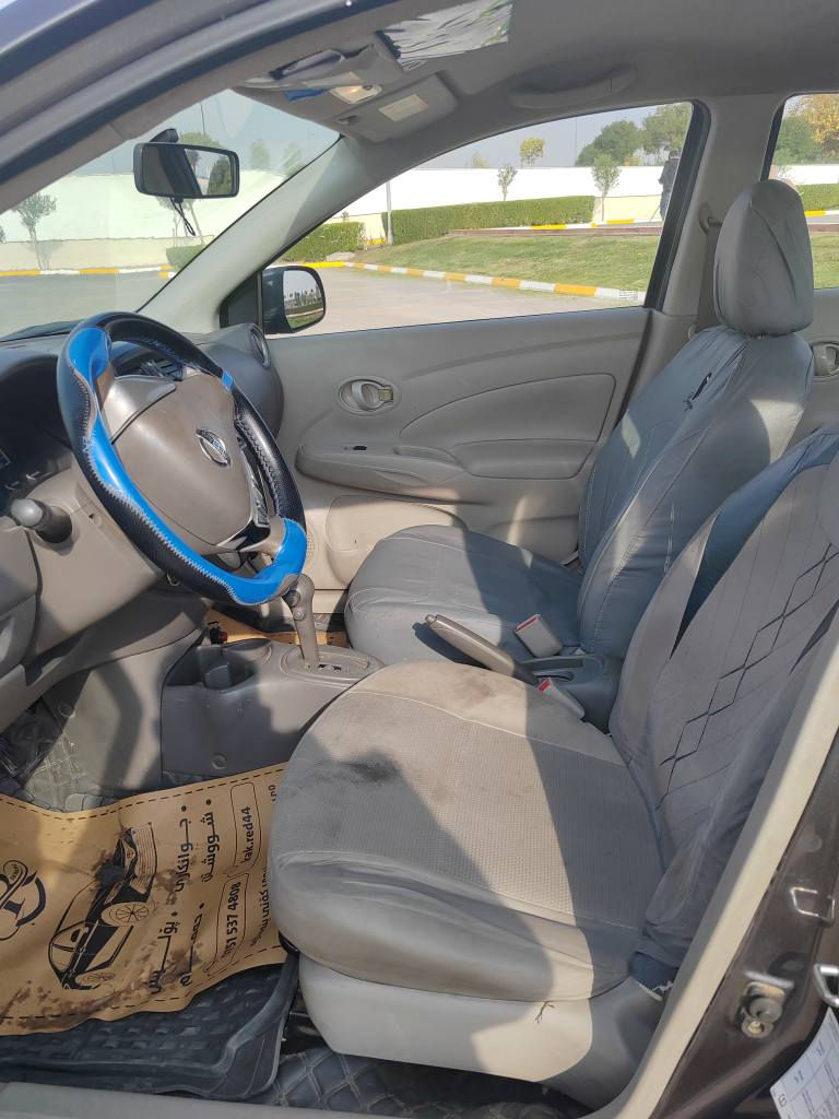 نيسان صني 2018 شةش بارجةي بؤياغة بيشي هيجي نية تةنها دواوة جمبيكي زؤر خةفي هةية شايةني باس كردن نية زؤر كةمة كير مةكينة تةبريد كارةباي هةمووي بةشرط شوين هةولير زم *********** أربيل, العراق
