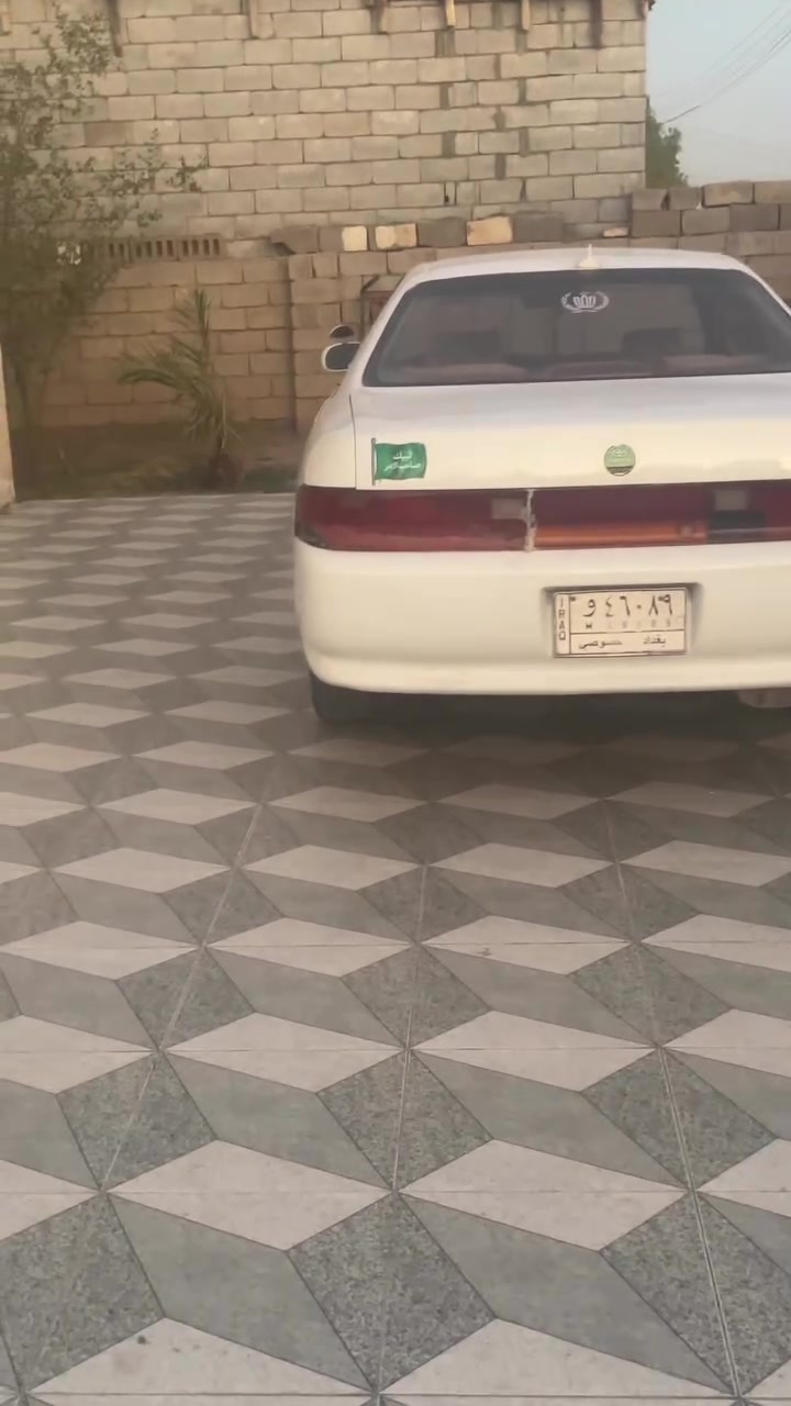 سلام. عليكم تفاصيل. بالفيديو   مكاني. ذي. قار. السعر. ٣٠ بيها مجال.   رقم بغداد بسمي. ضرر ربع. خلفي. 
***********
