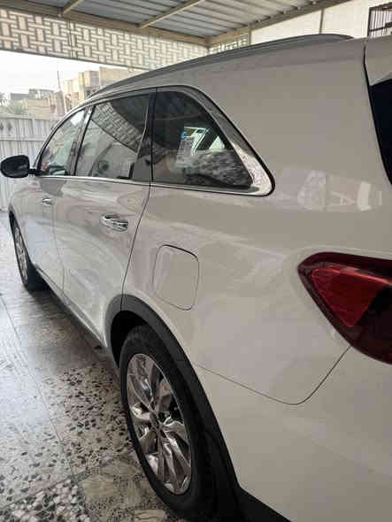 موديل 2020 6 سلندر فول موصفات على وضع الشركه ماشيه 60 الف مكفوله كفاله عاااااااامه مكفوله حتى من الرصعه  للاستفسار ***********
