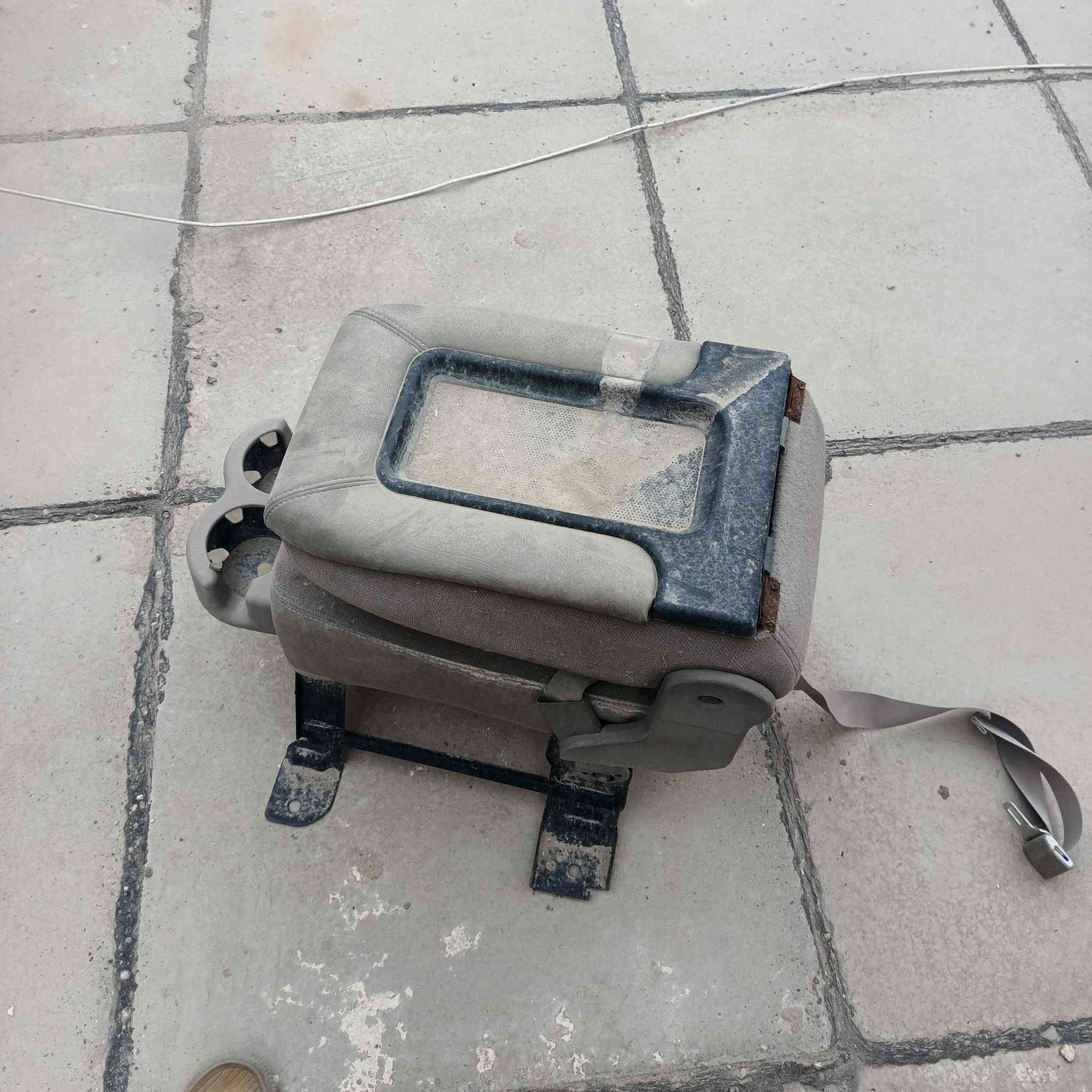 سلام عليكم ورحمة الله كشن قلاب مال قطع للبيع يرادلة غسل فقط قبل ٧٥ مكان أبو غريب *********** بي واتساب
