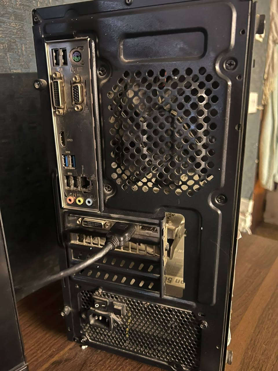 كيس للبيع
1650super 

رام

8*2 16 2666hz

H610

Core i5 جيل 10

Psu 650w

جنت العب عليه battlefield V fps 80 الى 90

سعرها ب 400 وبيها مجال


**إذا كنت صاحب هذا الإعلان وتريد حذفه لأي سبب، رجاءا أرسل رسالة إلى الدعم الفني**