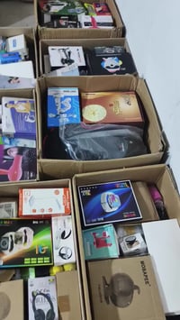 ١٠٠ كيلو • ٩ كراتين • الكترونيات