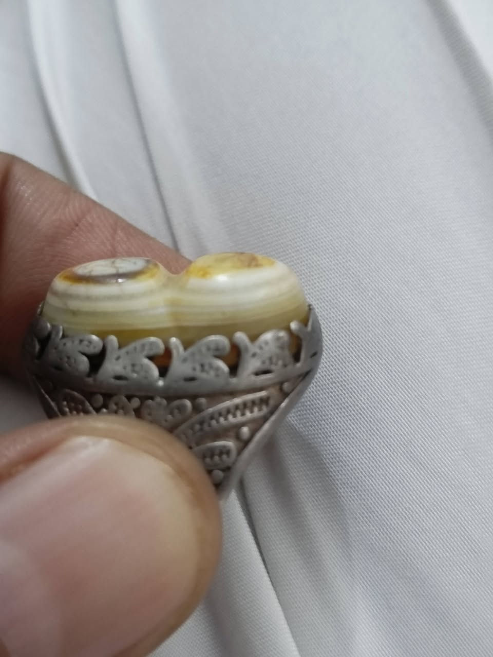 السلام عليكم..
للبيع او مراوس بيماني وحسب القناعه ومحبس بمحبس لا انطي ولا اخذ 
قديم صياغه وحجر.. 
بس العظد مالته مكسور توصيل ماعندي وياريت من كربلاء


**إذا كنت صاحب هذا الإعلان وتريد حذفه لأي سبب، رجاءا أرسل رسالة إلى الدعم الفني**