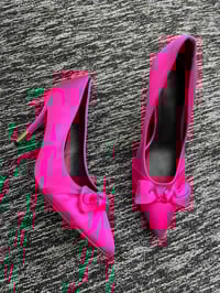 مقاس ٣٧ • ملابس