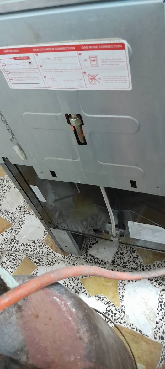 طباخ ميديا استعمال قليل نضام نوزل شغال مع المقادح والكهربائيات عنوان موصل الايمن السعر 115 الف واتساب *********** موصل, نينوى

