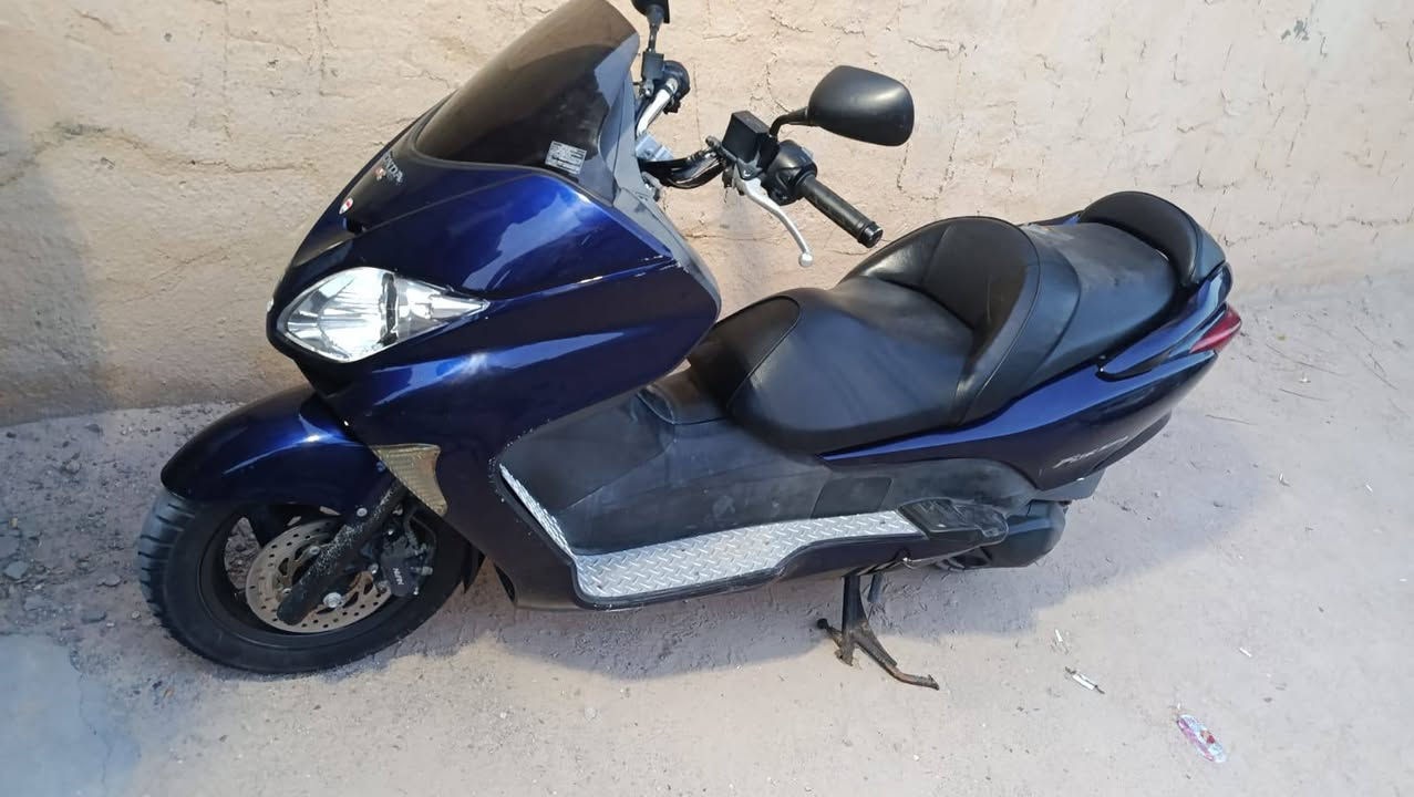 فورزه 0/8دراجه رمبه  كفاله عامه
7كير 4تحويلات كرستال  لون مميز 

كلهة ابلادي وكلهة شغالة مكينة فول 

جامه قطعتين دراجه ABS

كهربائيات كلهة شغالة ونضافتهة فول شرط احلى من الصور

***********
