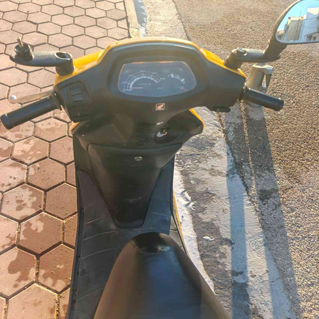 سلام عليكم سبيسي ياباني مكينه ما مفتوحه سعر 700 وبيه مجال رقم الهاتف *********** مكاني كوت الزهراء
