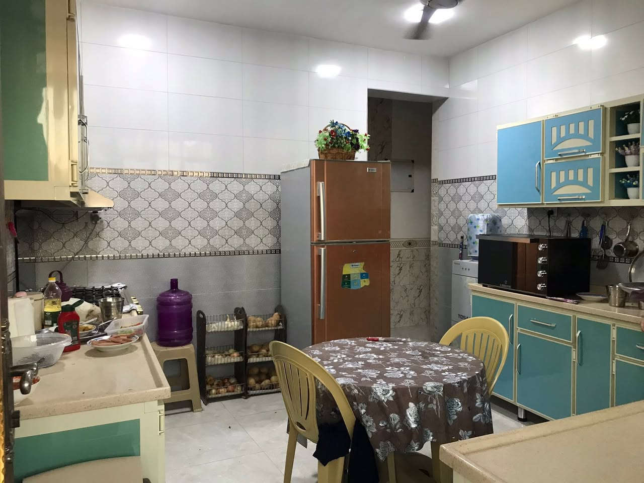 سلام عليكم اخوان
دونم للبيع سند 25 

بغداد الدورة عرب جبور قرب المستوصف الجديد 

شارع معمل الغاز

يحتوي على دار عدد (2)

كامل خدمات 

ماء اسالة +بير عدد (2)

كهرباء

انترنت

تبليط 

ملاحظة :-

بالإمكان بيع البيت الخلفي مع باقي الارض حسب طلب المشتري 

لتفاصيل اكثر الاتصال بصاحب الارض مباشرة 

***********

***********
