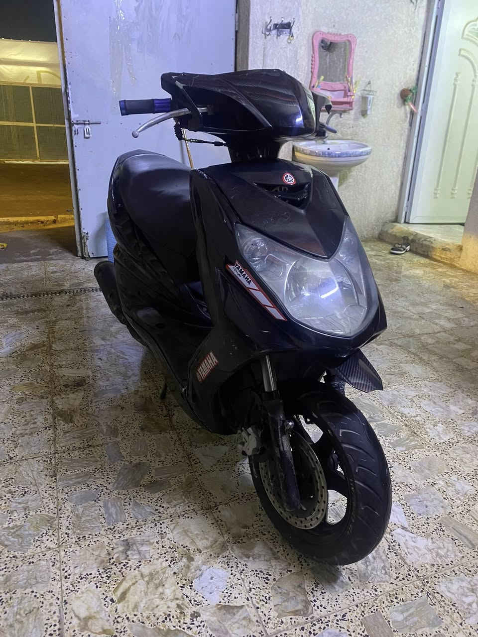 دراجه سكنس للبيع دراجه حلوه وخير من الله بيها بس زنجيل بدلته 
سعر ٦٠٠ وبيها مجال بسيط مكان بغداد 
هاتف ***********
