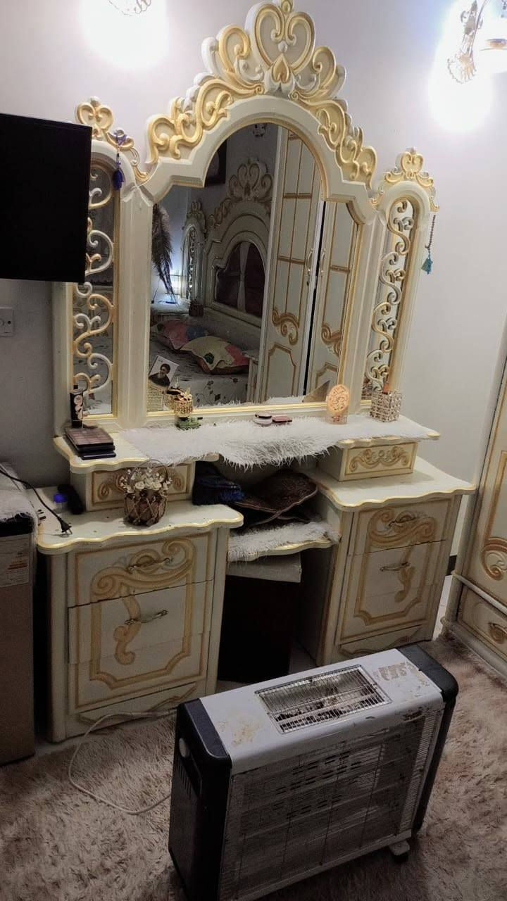 الزعفرانيه بيع مستعجل الغرفه كلش نضيفه بسعر 600 بيها مجال


**إذا كنت صاحب هذا الإعلان وتريد حذفه لأي سبب، رجاءا أرسل رسالة إلى الدعم الفني**