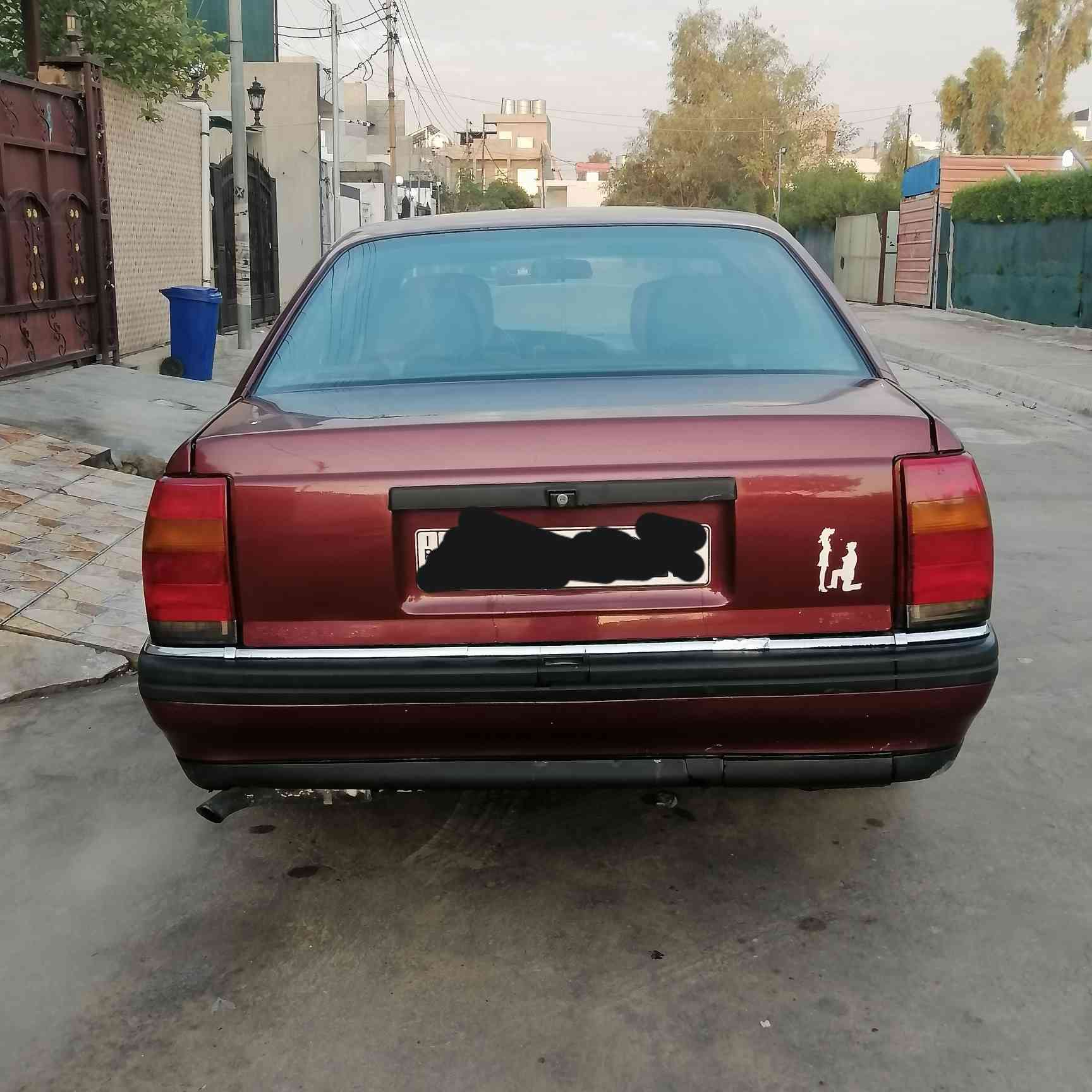 سلام عليكم سياره اوبل اوميكا 1991لون ماروني سياره ما بي اي عيب بس سنويه منتهي لكن الرقم جديدوالسياره كدام عينكم طخه مابي لوك نضيف من ناحيه الكير والمكينه والبدن ويل جديد تايرات نضيف سياره ما تصرف لا بخار ولا دخان المكينه20 صاحبه الشرعي موجود ابكركوك السعر 40وبي مجال للشراي  ***********
