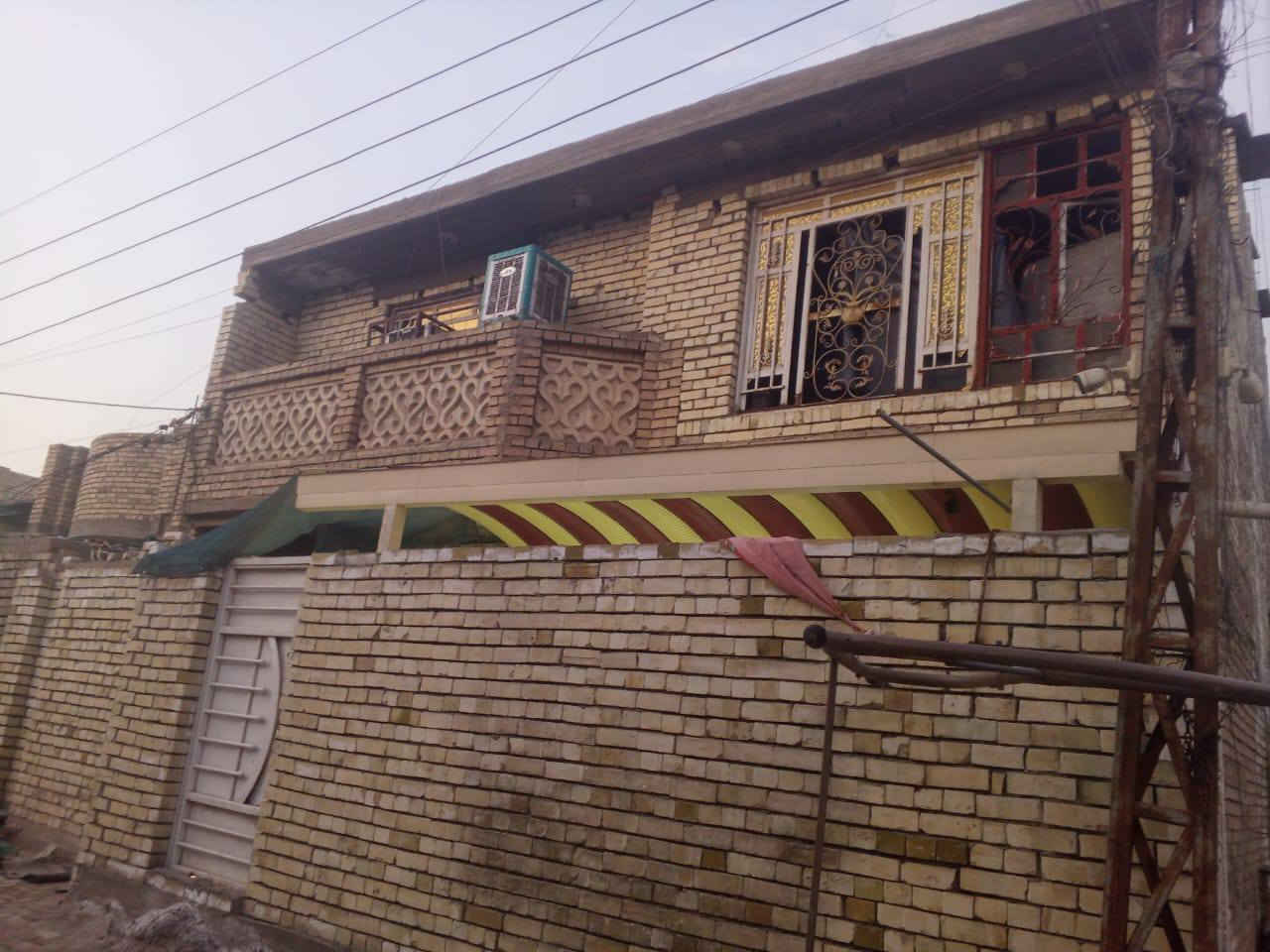 سلام عليكم بيت للبيع ماسحه 130ركن عشارع مكان حي سفير الرابعه مقابل مدرسه وروضه حمورابي للستفسار التصال ***********
