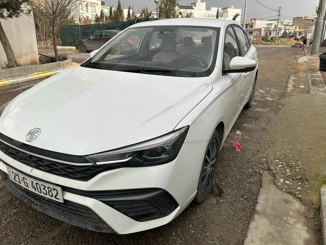 MG5 / 2025 /. 113$
مواسەفات کۆمفۆرد 
زەمانی شەریکە 
بی بۆیاخ 
بیسارد 
شاشەوبەسمەو حاسە
ئۆتۆ هۆلد
بریک بەسمە 
دو چالی هەیە
***********
