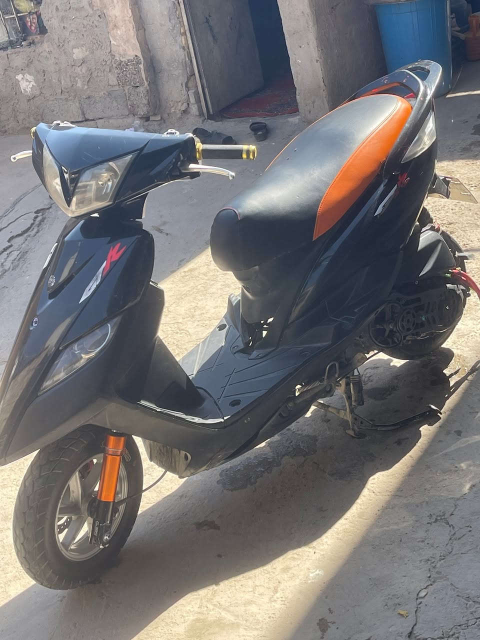 سلام عليكم دراجة ثعلب مزودة للبيع دراجة تزويد خارجي مكينة كفالة التنزويد البيهة كلة اصلي بشرط بيه صدر بيهة ويالة بيهة دبلات خلفية بيهة صالنصة بيعة كلجات رقبق كلجات قطرة اكسن بيهة فراك رقم رياضي الدراجة كاملة مكملة نكرة شلعة ومعدل الدراجة  سعر الدراجة750 ***********
