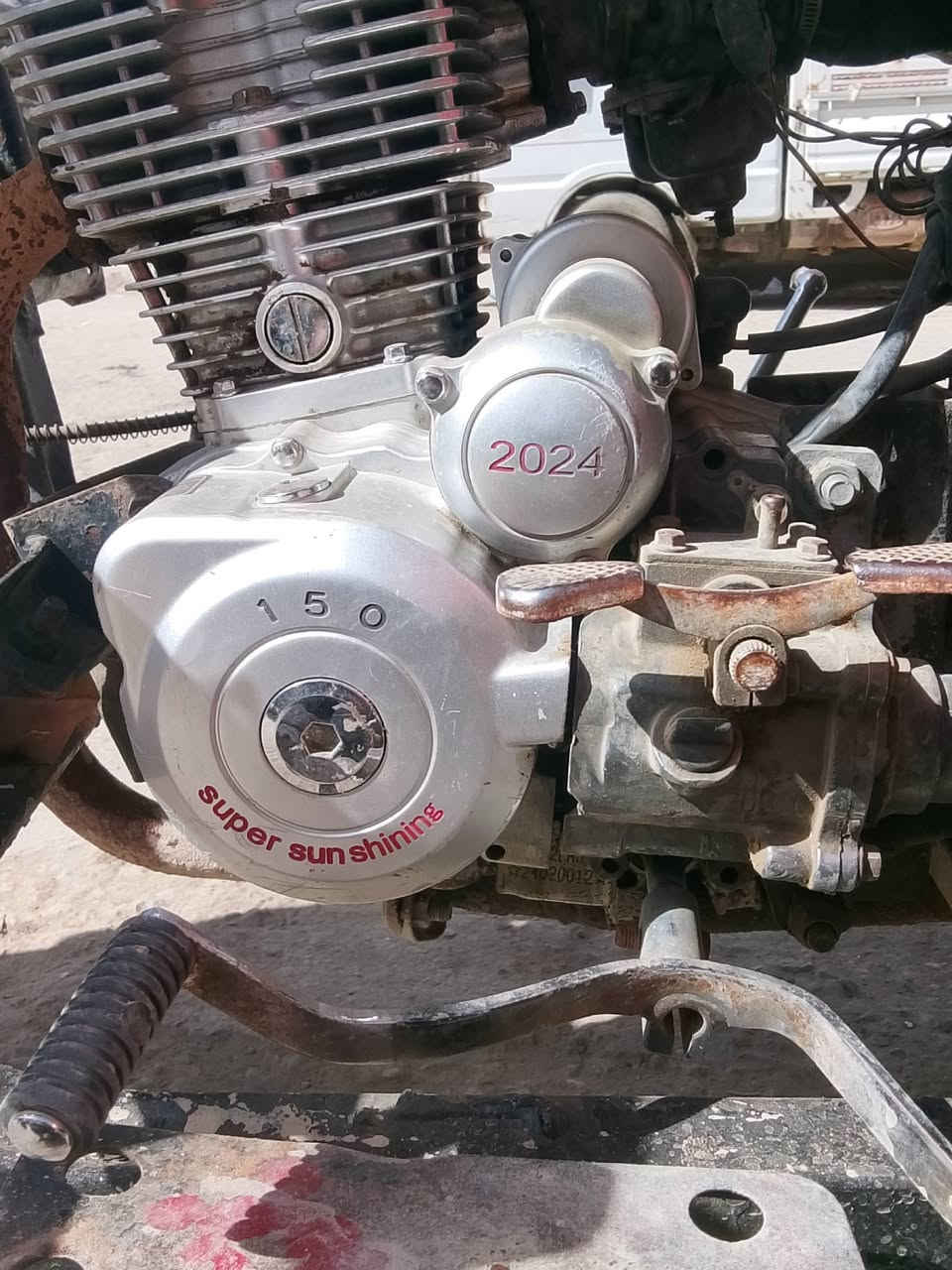 السلام عليكم ستوته موديل 2011 رقم وسنويه محرك 24 اكسن صقر ب 600 وبيه مجال مكاني ديوانيه مركز /***********
