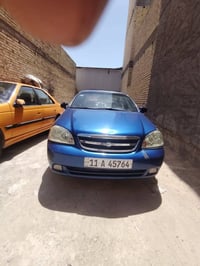 اوبتره فورنزه للبيع ب60 وبيها مجال تبريد ثلج كير محرك مكفول سيارة نظيف...