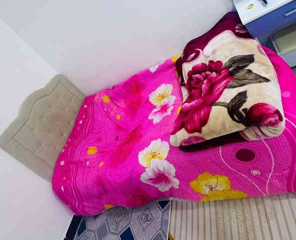 سبلت هايسنس 2طن مستعمل نضيف سعر 600 وبي مجال جربايه و مايز مرايه سعرهن ٢٥٠ نضيفات ***********  اتصل ع رقم خاص ما اجاوب لو تتصل وتساب
