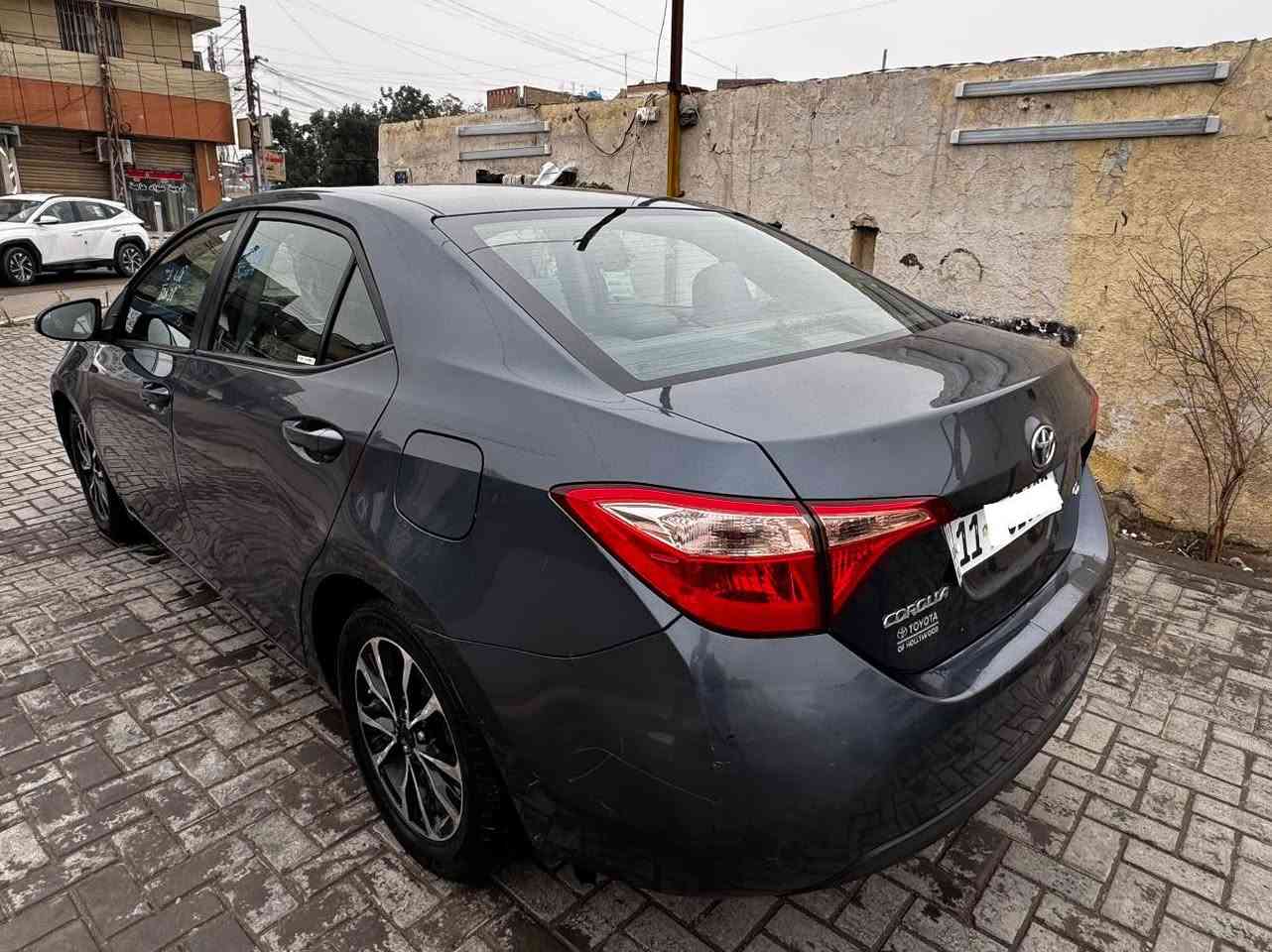 السلام عليكم للبيع 
٠٠ تيوتا كورلا ٢٠١٨ وارد أمريكي 
حادث جاملغ مبدل وبنيد نفسه معمر 
.رقم بغداد 11.الدولي بسمي  تحويل ثاني يوم
... المواصفات.. LE
دخول ذكي نضام ترحيب+قياده ذاتيه +تحديد مسار +رادار جانبي وخلفي+نقطه عمياء+ شاشا تبريد بيانو + شاشا ديجتل + شاشا أعطال +مري رادار
تحكم فول جهتين مثبت سرعه

... تلاث انضمه قياده
//normal
//com fort
//Sport
//كير اوتماتيك +عادي + S

السياره بعد بيها هواي مواصفات السياره فول عده الفتحه ولبصمه

((السياره حلوه ومال جناي
-مكينه كير كفاله....... السياره ماشيه 77m 
- سياره حلوه
-  غرفتها مرتبه وحلوه وكلشي جديد بيها 
- تبريد ثلج ❄️ 
:اخوان السياره جديده

للستفسار 
‏‪0783 853 8516‬‏ الأثير

