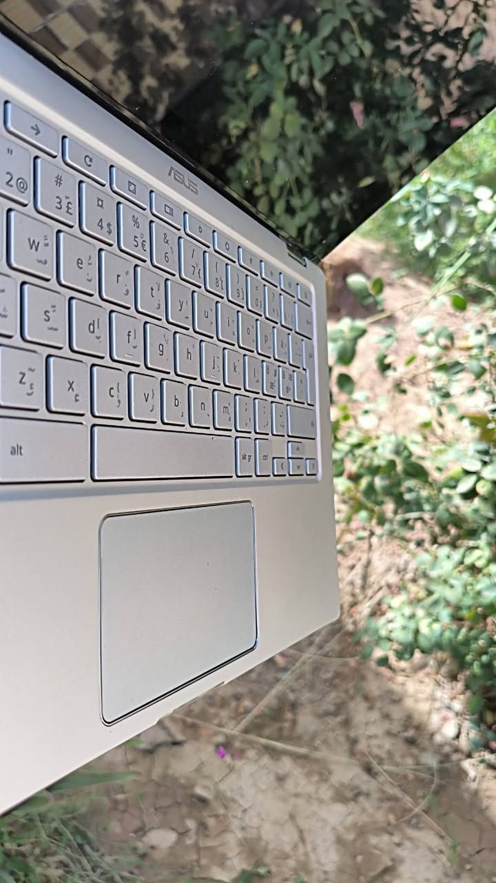 ا لسلام عليكم لابتوب ازيز👇
المواصفات ⬇️
m3
جيل 8
هارد 64 ssd
رام 8G
كارت شاشة داخلي 4G
نظام التشغيل ويندوز 10
الجهاز سوبر سوبر
سلم شاشة لمس
تاج قلاب 360 درجة
ينفع للدراسة وللألعاب وللشغل
جداً راقي 👍
ملاحضه🔥:فقط مراوس باكس بوكس سريس اس مو مشكله اذا مفتوح
واتساب:***********
مكاني ديوانيه
