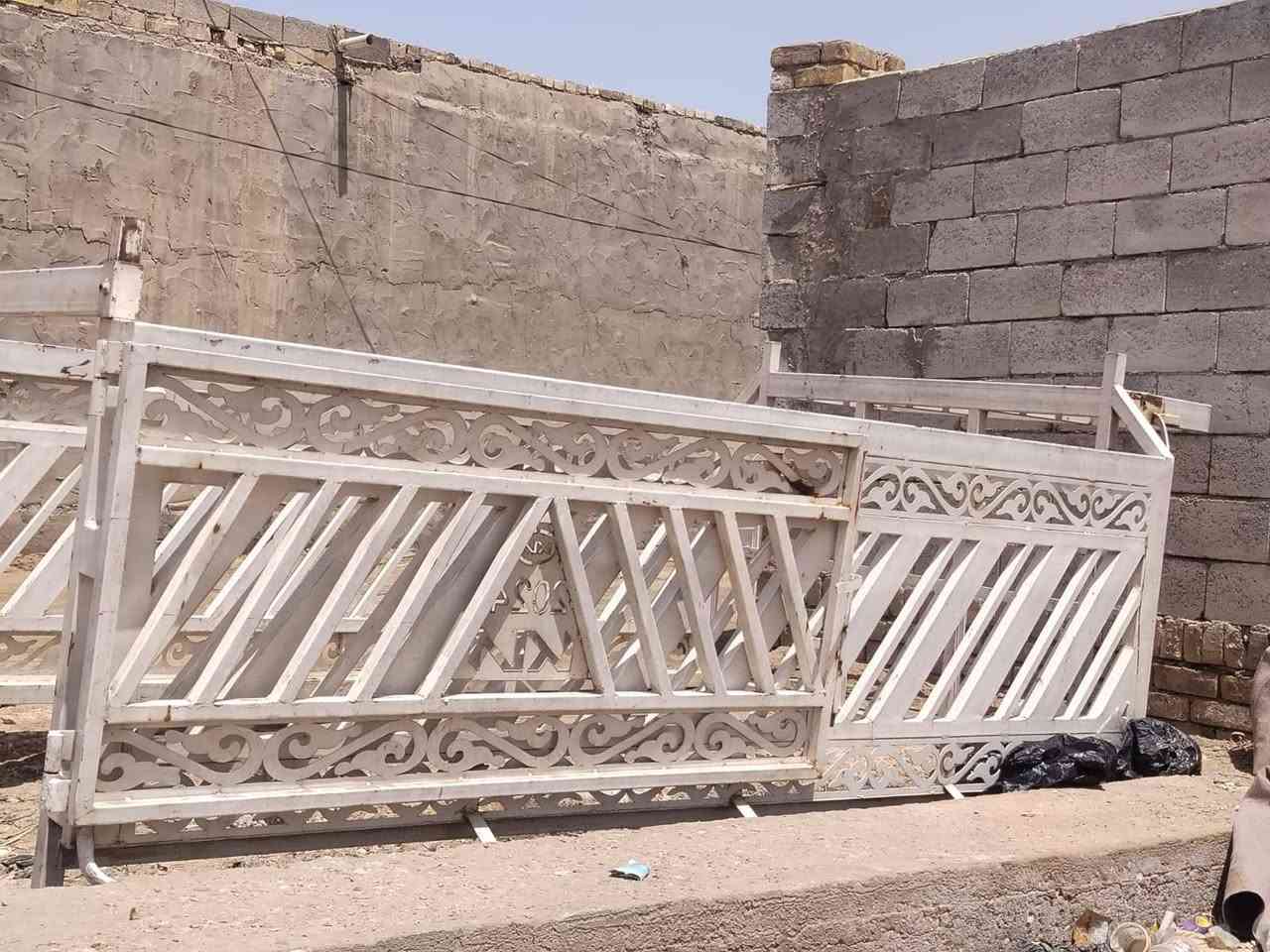 سلام عليكم محجر كيه حمل 2700مكان دوانيه شافعيه نضيف جدا مستخدم شي قليل كامل حته درج وياه
نوعيه ممتازه للبيع ***********واساب سعر 450
