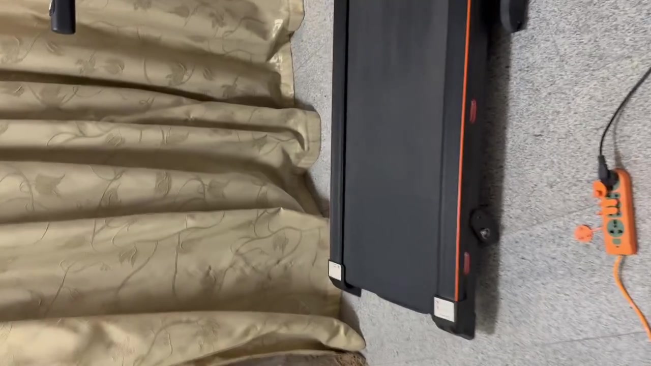 السلام عليكم
جهاز جري صيني استخدام قليل جدا. يتحمل ١٥٠ كيلو  

جهاز بايسكل اوبتيكال  
اريدهم ثنينهم ب٢٧٠  الف الموقع بغداد الكرخ

ملاحظة : اريد الشخص المشتري  ياخذهم ثنينهم لذلك قللت  من سعرهم جدا


**إذا كنت صاحب هذا الإعلان وتريد حذفه لأي سبب، رجاءا أرسل رسالة إلى الدعم الفني**