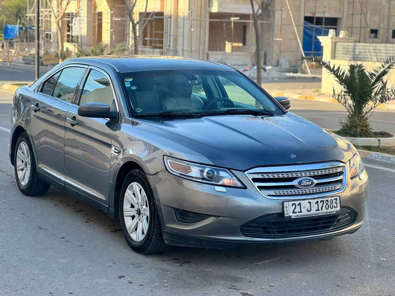 السلام عليكم
فورد تورس 2012 
#السعر ( 93 ) $ ورقه
للاتصال ***********
السونار مرفقه  
محرك V6
دواخل عسلي جديد
 حجم محرك 3500 
نظام غاز 
حساس خلفي
كير محرك بشرط
كشنات كهرباء     
وثبيت سرعه 
لايتات زنون   
دواخل جديد
طخم تايرات جديده
شرط تحويل و غرامه ووكاله
رقم سليمانيه جديد
 سنويه جديد
عنوان ديالي خانقين
