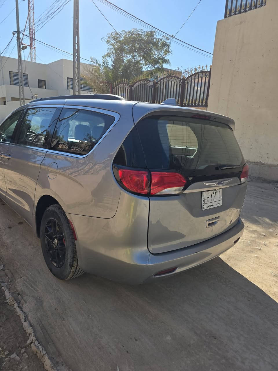 كلايسلر باسفيكا  فويجر 2020
حادثة خلفي كما موضح بالصورة
مواصفات السيارة
🔵 بدون ايرباك
🔵مكينه3600
🔵كير ماوس 9نمر
🔵تبريد 3600
🔵مثبت سرعه
🔵تحكم ريمون
🔵مانع انزلاق
🔵كشناتVlP
🔵بردات جام بلادي
🔵كشنات جلد 
🔵المقاعد الخلفيه بلع
🔵دخول ذكي
🔵7راكب
🔵بصمه تشغيل 
🔵بصمه5 ابواب
🔵تشغيل عن بعد 
🔵شاشه كار بلي حجم كبير 
🔵ابواب كهرباء 
🔵صندوق كهرباء 
🔵تحكم ستيرن جهتين
🔵سايد بريك بصمه
🔵كامره خلفيه دواره
🔵اوتو ستوب
🔵 ماشية 77 الف
رقم السيارة بغدادومكان السياره النجف
🔵السعر 185
🔵رقم الهاتف ***********
