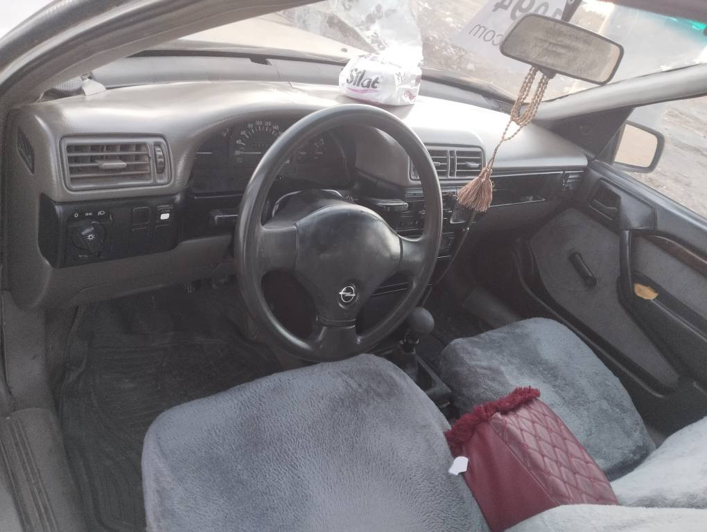 سلام علیک..ئۆپڵ فکترا مۆدێل1992.علوجە زۆر خاوێنە
کەفیلی ماڵ مەدەنی ئه کەم
***********
*********** شمشمل, السليمانية
