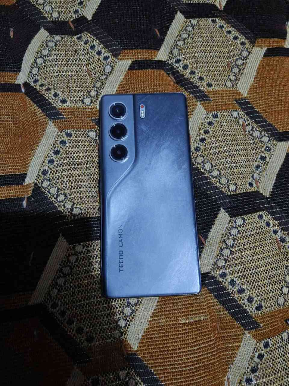 السلام عليكم للبيع ما اراوس تكنو كامون 40برو 5G جهاز نضيف وضع شركه مستخدم قليل السعر 310 بي مجال 
***********
