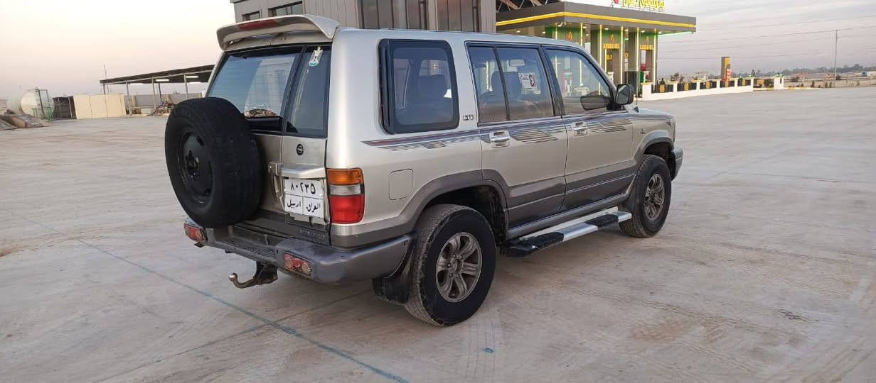 السلام عليكم وبل منتيكه للبيع موديل 1994السياره محورة كير ومحرك وبل وميكه السيارة 3ورقه مطلوبه نازل من السعر السنويه صاقطه السعر 35وبيهه مجال العنوان بغداد ابو غريب الستفسار الخاص مفتوح ومراوس حسب القناعة


**إذا كنت صاحب هذا الإعلان وتريد حذفه لأي سبب، رجاءا أرسل رسالة إلى الدعم الفني**