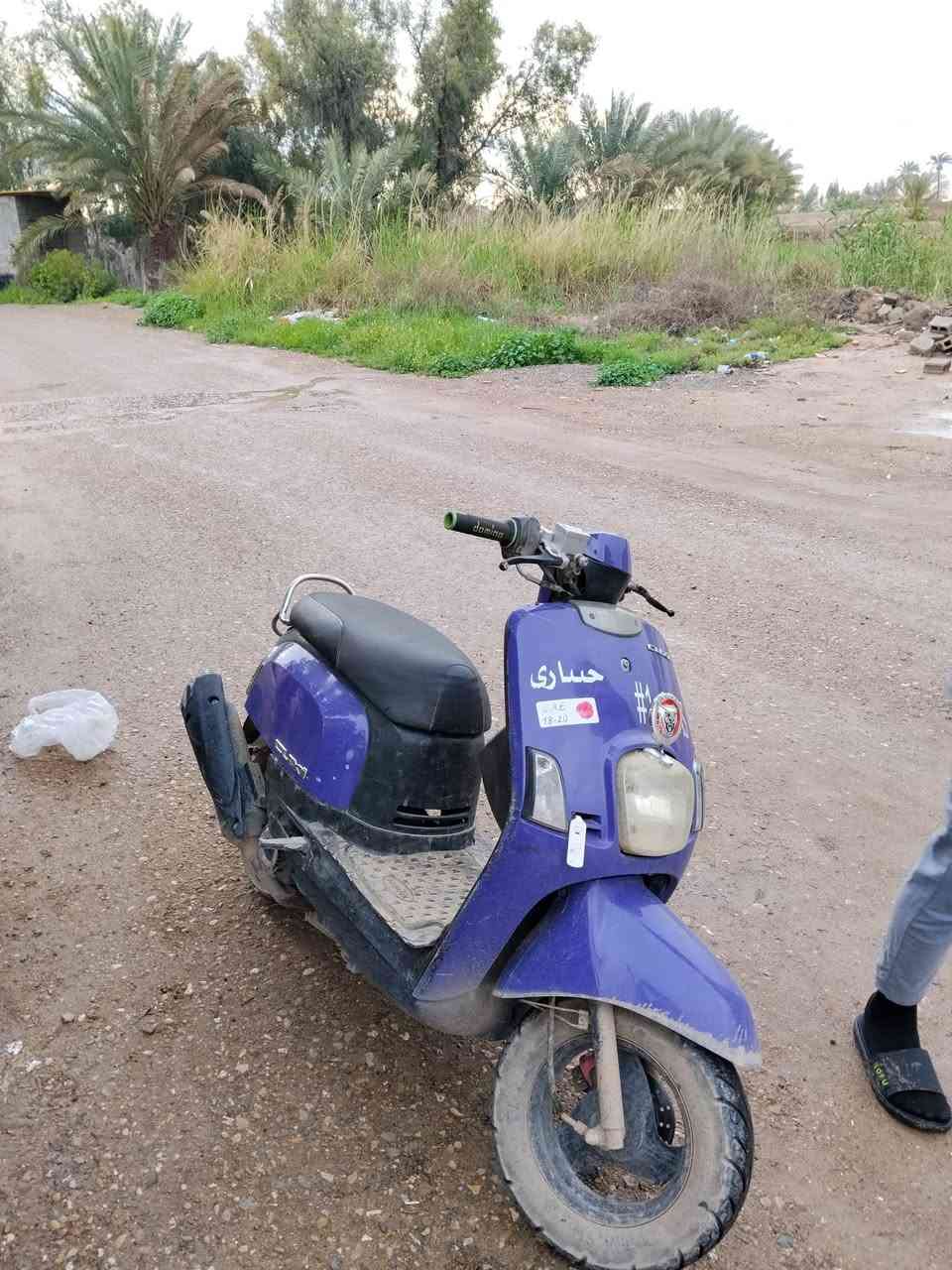 السلام عليكم ورحمه الله بوليس كابريته موديل ٢٠٠٨ لون مميز مختمه خارج وداخل بوشه ٤٩بلاد الدراجه خير من الله مزوده استاند وقبق فلاوين وسلف ٥٥ RS للبيع السعر ٥٠٠وبيه مجال
***********
