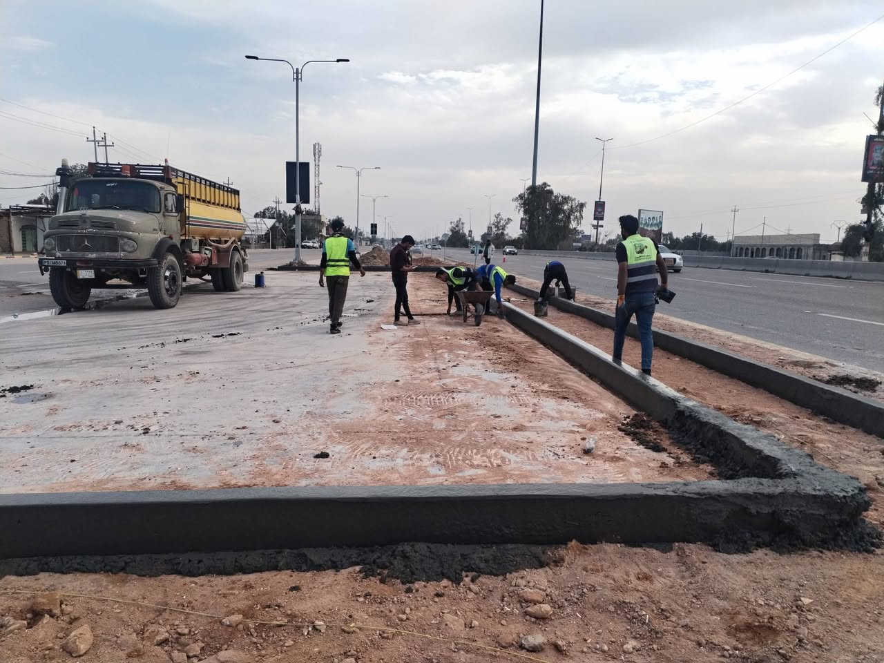 تنفيذ كافة الأعمال المدنيه والمساحیه بكوادر متخصصة 
المساح عماد الجبوري *********** واتساب
