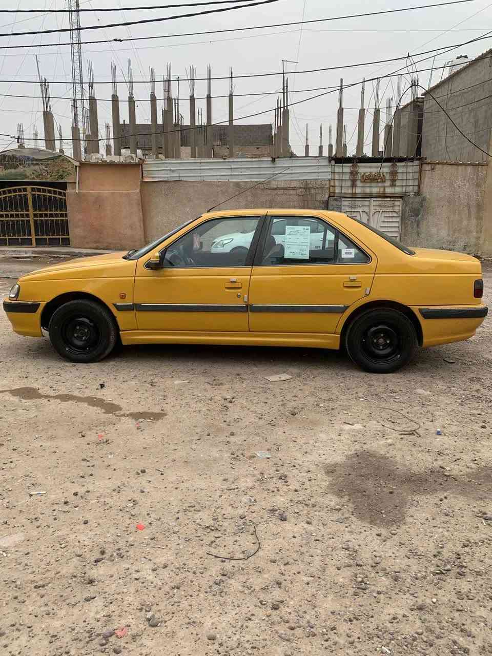 السلام عليكم بيجو بارس للبيع 2015 سياره جاهزه مقفوله بس البنيد بيه صبغ تبريد شغال تخم تاير سنويه 27 رقم انجليزي باسمي السعر 47 العنوان بغداد البنوك رقم الهاتف ***********
